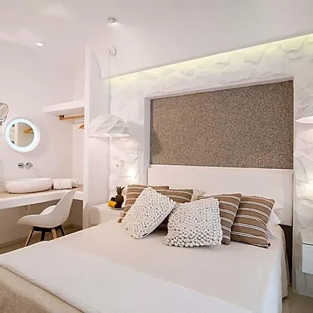 Spiros 2* Naxos City